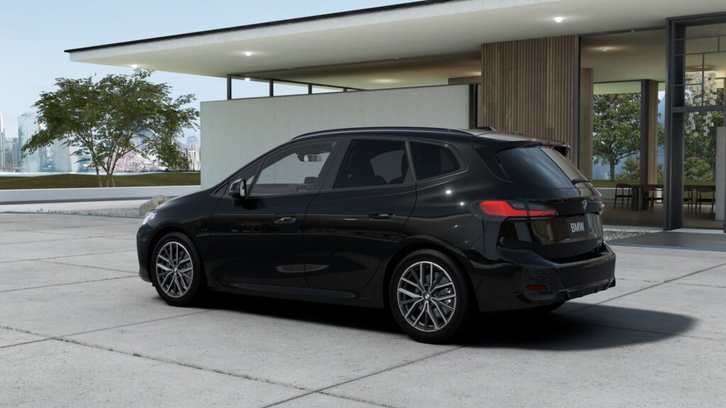 218d アクティブツアラー M Sport ブラック・サファイア 18インチ スタイリング838M パーフォレーテッド・ヴェガンザ ブラックの画像1