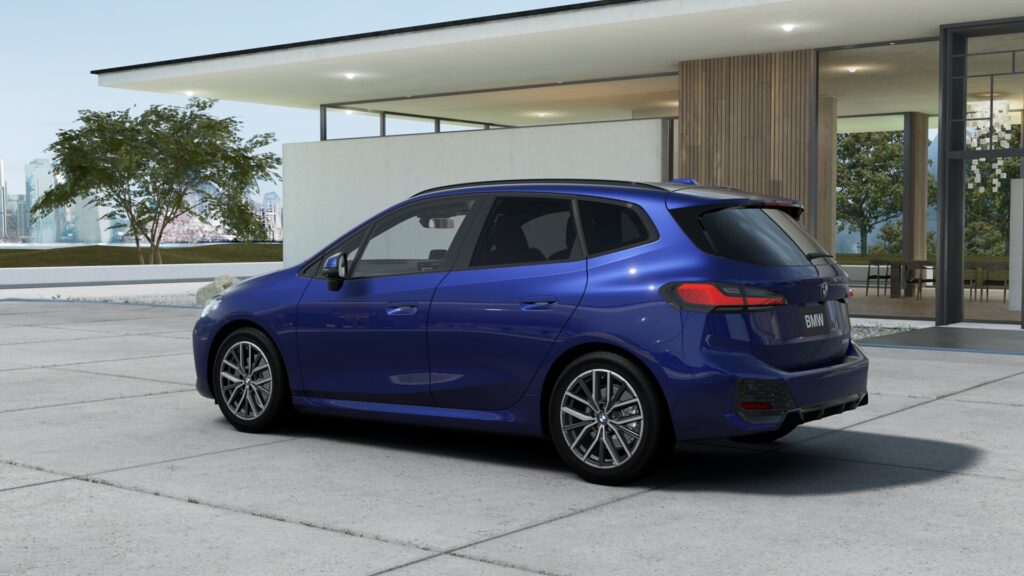 218d アクティブツアラー M Sport M ポルティマオ・ブルー 18インチ カスタネアの画像1