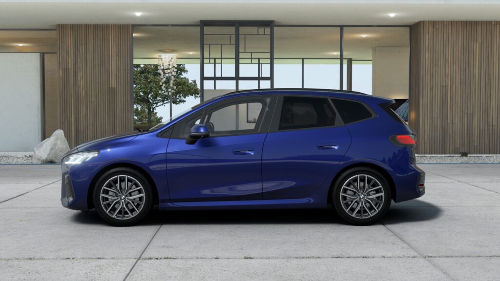 218d アクティブツアラー M Sport M ポルティマオ・ブルー 18インチ カスタネアの画像2