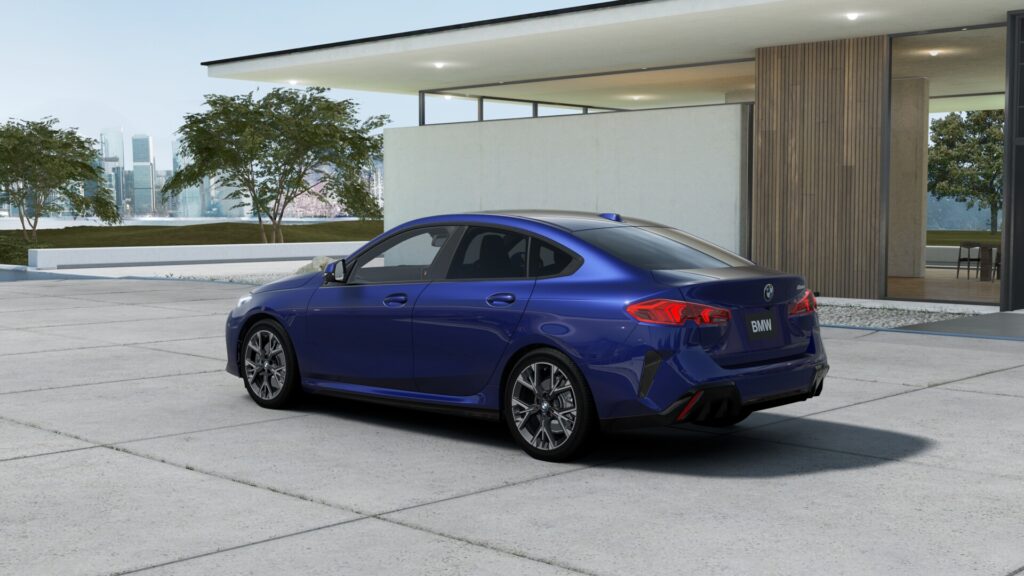 220d グランクーペ M Sport M ポルティマオ・ブルー 18インチの画像1