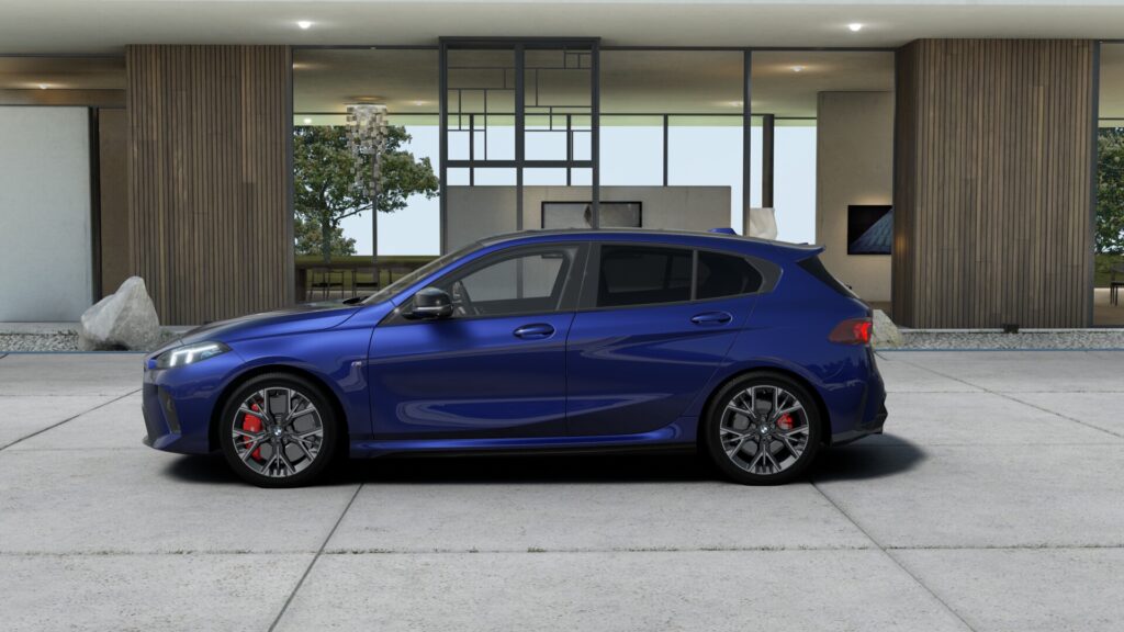M135 xDrive M ポルティマオ・ブルー 18インチ コーラル・レッドの画像2