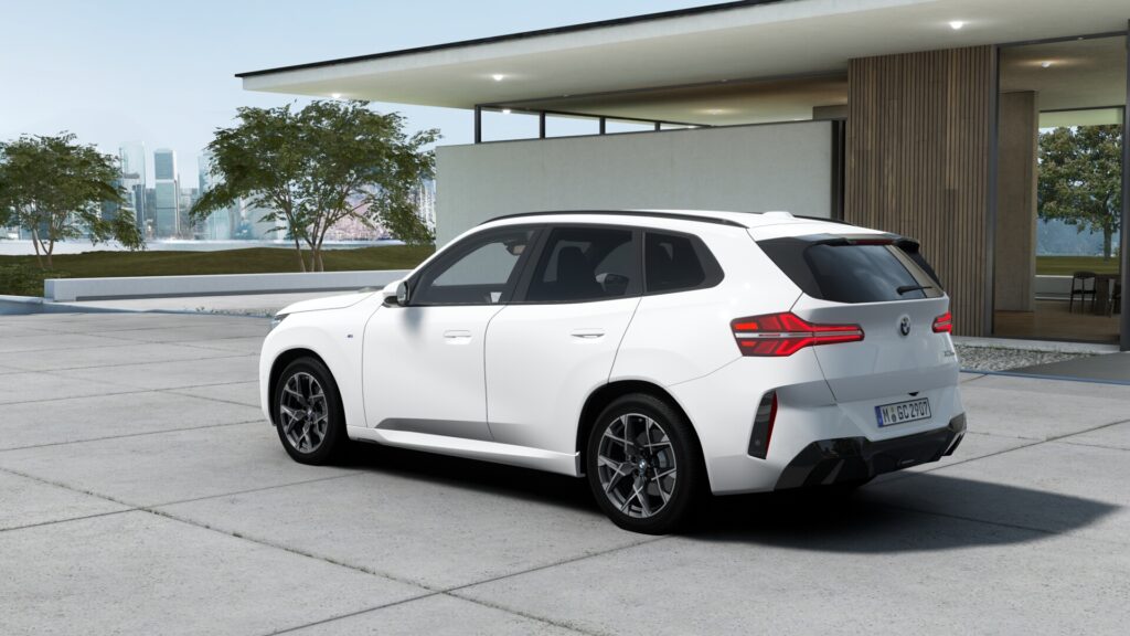X3 20 xDrive M Sport アルピン・ホワイト 19インチ ブラックの画像1