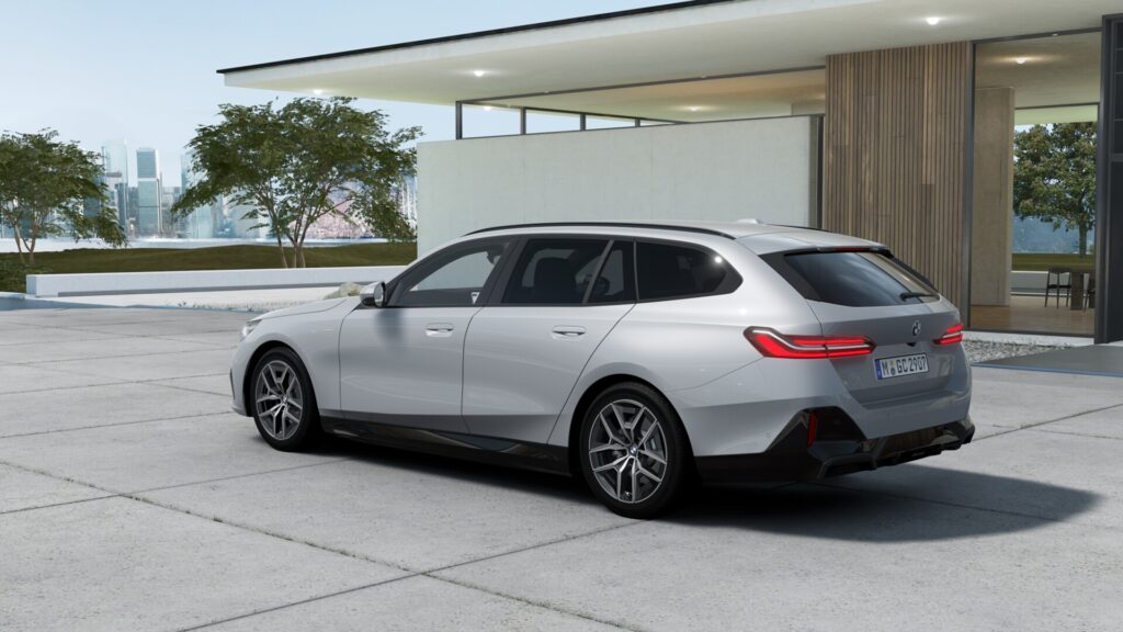 523i ツーリング M Sport M ブルックリン・グレー 19インチ ブラックの画像1