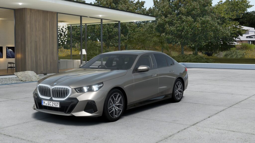 523i セダン M Sport オキサイド・グレー 19インチ ブラック