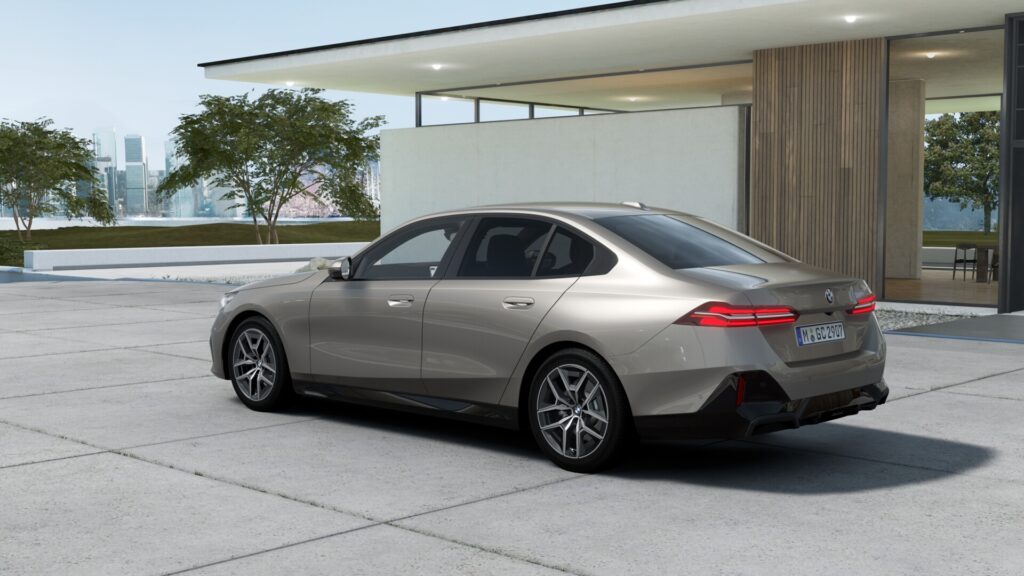 523i セダン M Sport オキサイド・グレー 19インチ ブラックの画像1