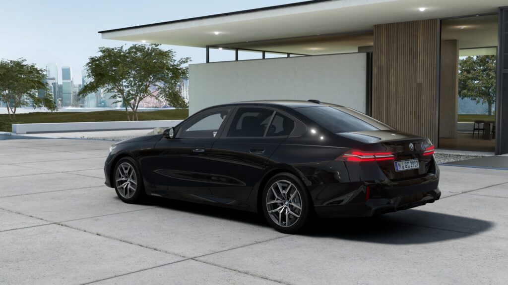523i セダン M Sport ブラック・サファイア 19インチの画像1