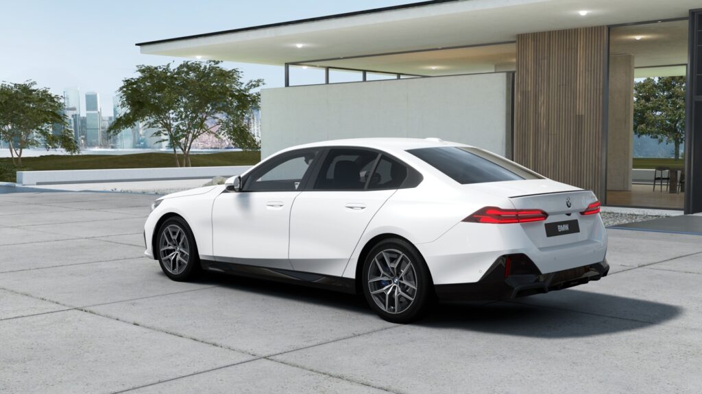 523i セダン M Sport ミネラル・ホワイト 19インチ ブラック M スポーツ・パッケージ・プロの画像1