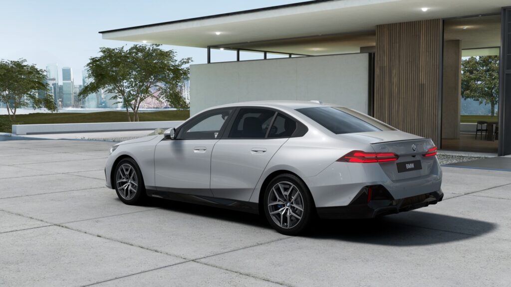 523d xDrive セダン M Sport M ブルックリン・グレー 19インチ ブラック M スポーツ・パッケージ・プロの画像1
