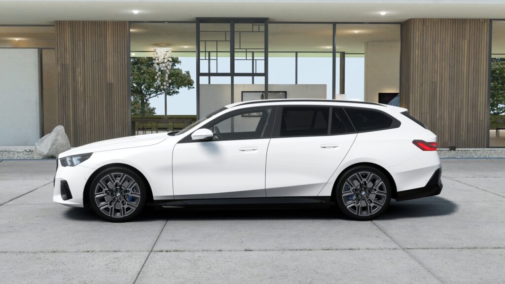 523d xDrive ツーリング M Sport ミネラル・ホワイト 20インチの画像2