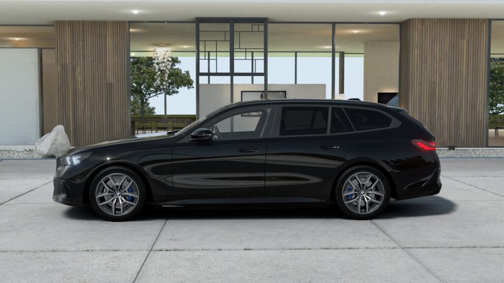 523d xDrive ツーリング M Sport ブラック・サファイア 19インチ M スポーツ・パッケージ・プロの画像2