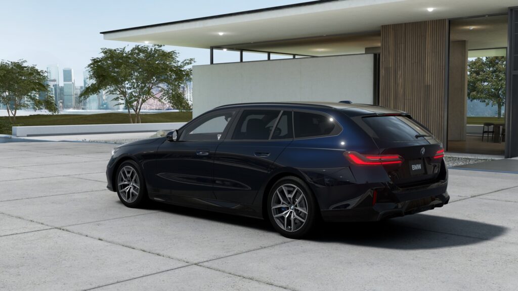 523i ツーリング M Sport M カーボン・ブラックの画像1