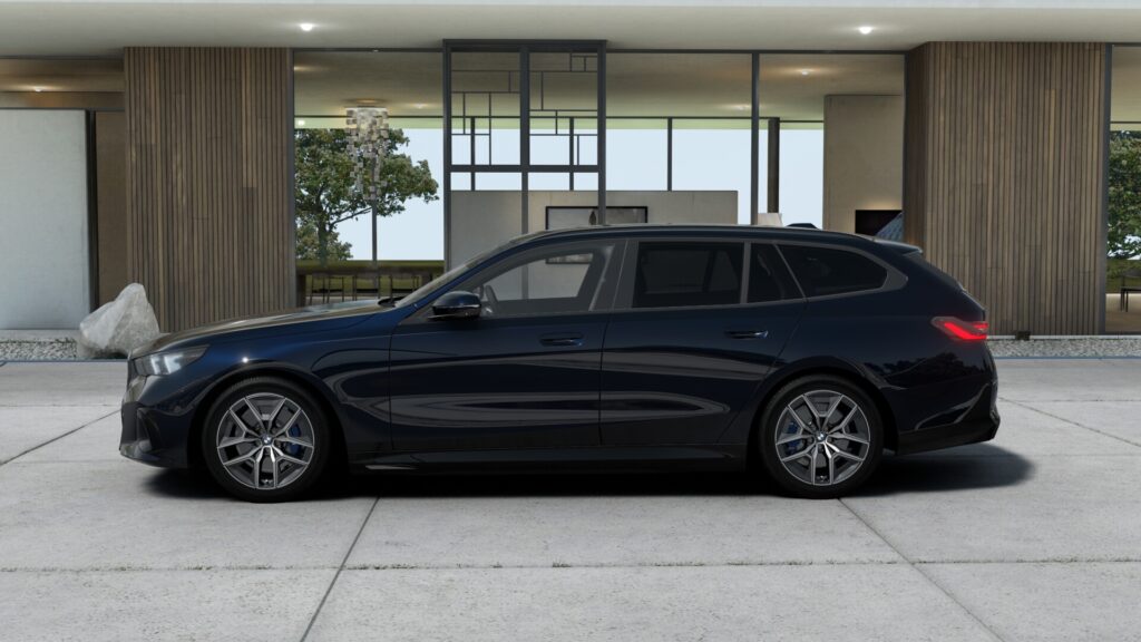 523i ツーリング M Sport M カーボン・ブラックの画像2