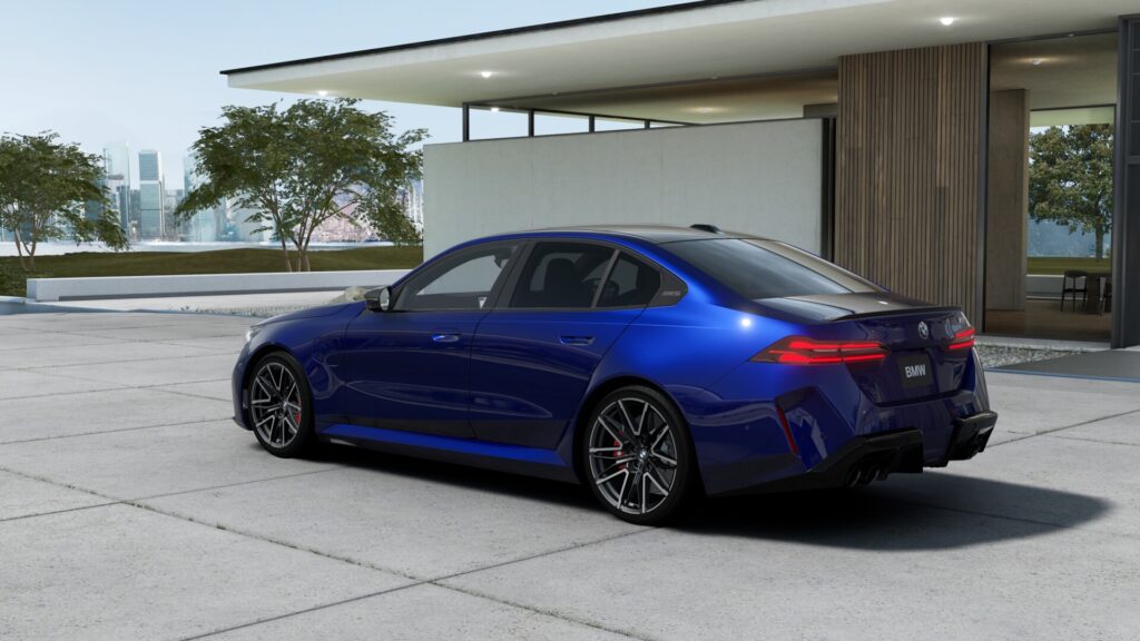 M5 セダン M マリナ・ベイ・ブルーの画像1