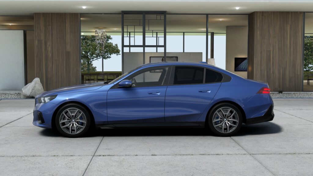 523d xDrive セダン M Sport ファイトニック・ブルーの画像2