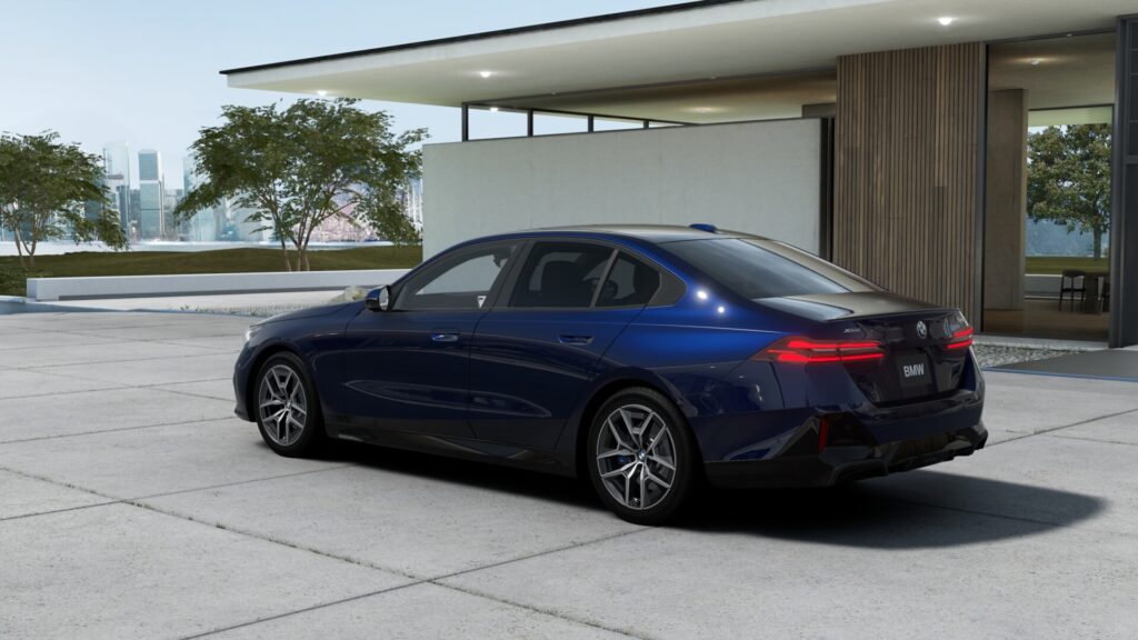 523d xDrive セダン M Sport BMW Individual タンザナイト・ブルーの画像1