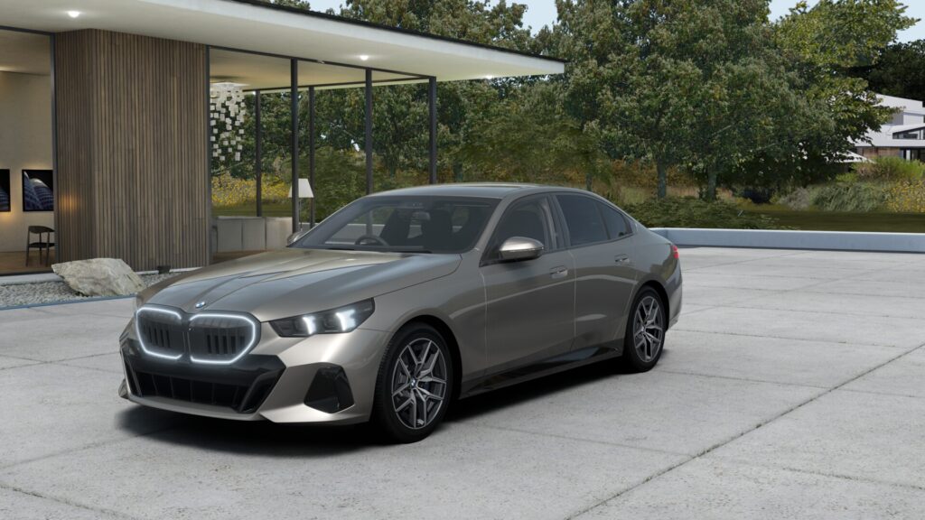 523d xDrive セダン M Sport オキサイド・グレー 19インチ ブラック M スポーツ・パッケージ・プロ パーフォレーテッド・キルト・ヴェガンザ ブラック