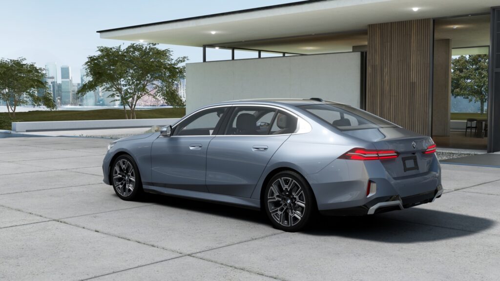 525Li Exclusive M Sport スパークリング・コッパー・グレーの画像1