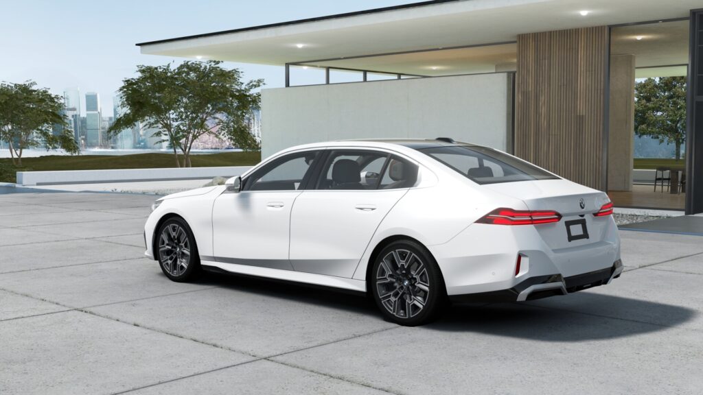 525Li Exclusive M Sport ミネラル・ホワイトの画像1